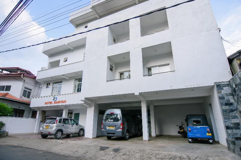 Oyo 238 Selva'S Guest House 努沃勒埃利耶 外观 照片