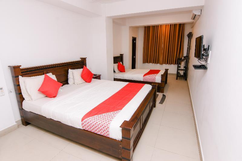 Oyo 238 Selva'S Guest House 努沃勒埃利耶 外观 照片