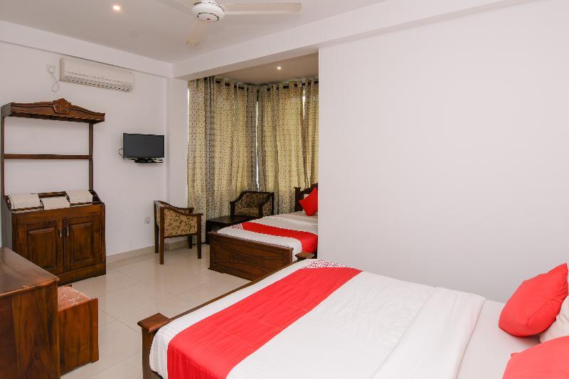 Oyo 238 Selva'S Guest House 努沃勒埃利耶 外观 照片