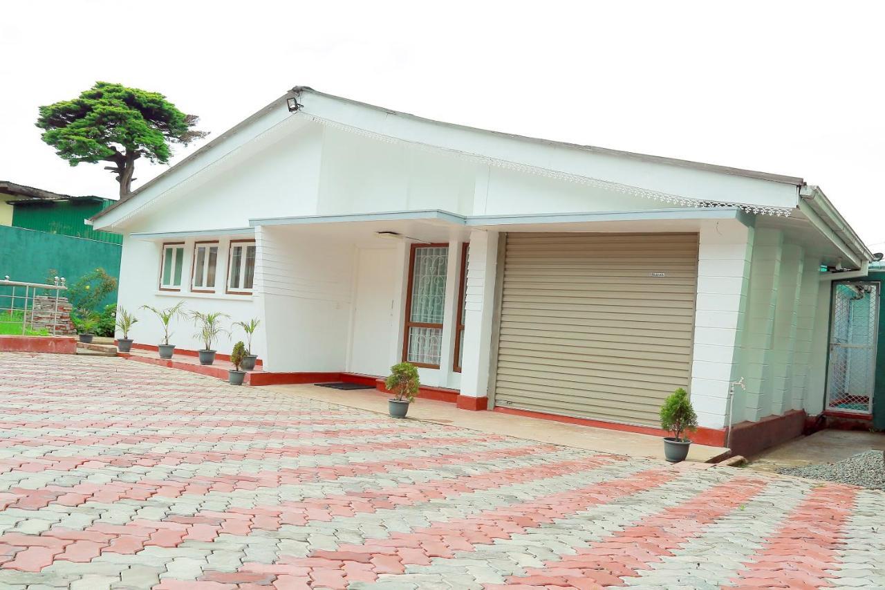 Oyo 238 Selva'S Guest House 努沃勒埃利耶 外观 照片