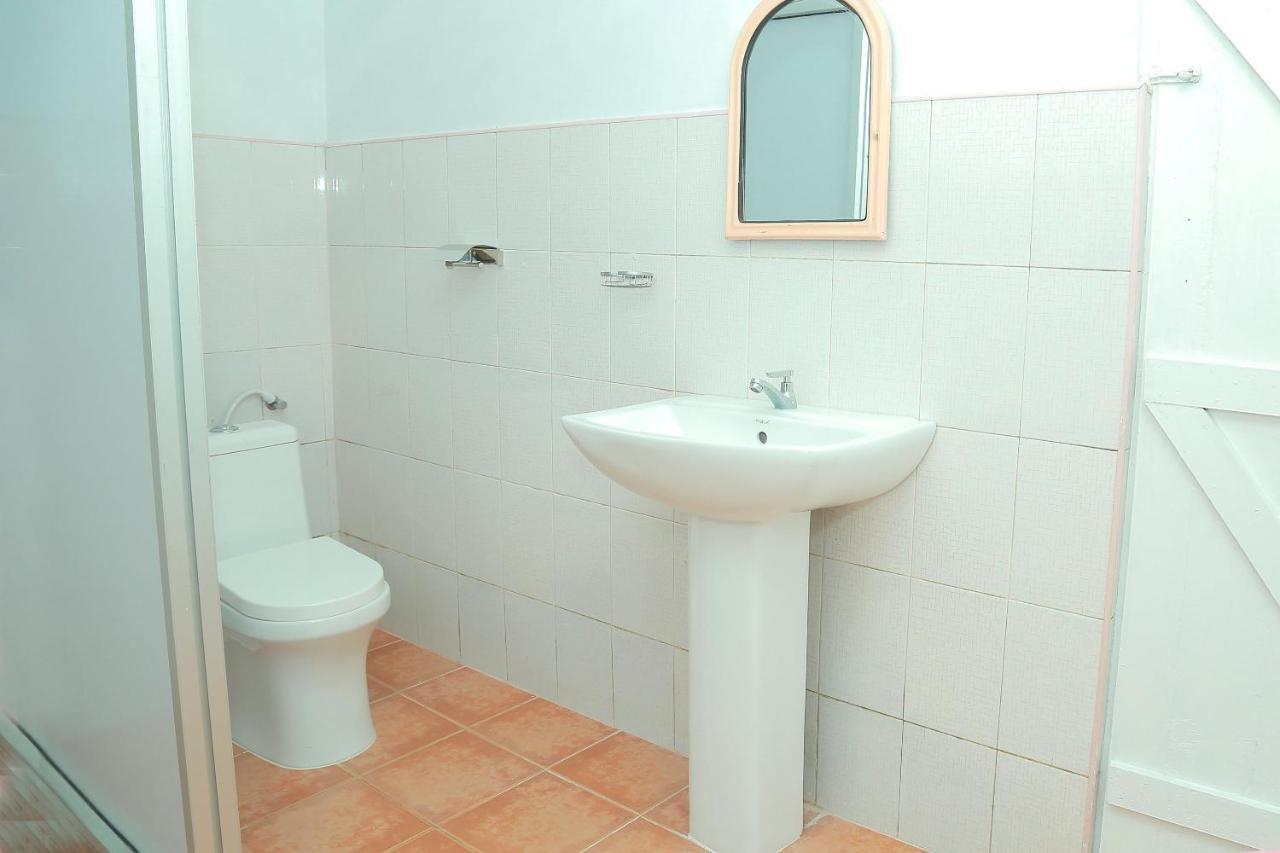 Oyo 238 Selva'S Guest House 努沃勒埃利耶 外观 照片